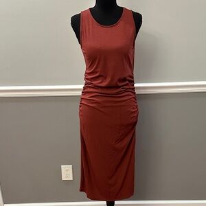 Venus Sleeveless Rust Midi Dress